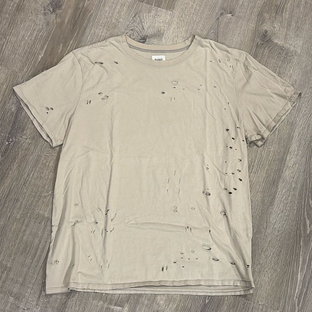 Men’s Hudson Jeans Distressed Tee Shirt Stone Grey Tan